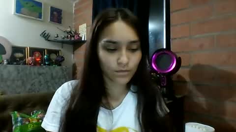 Snapshot of pau_cat chatting on 10, 7, 2026 Pau online show from 10, 7, 2026