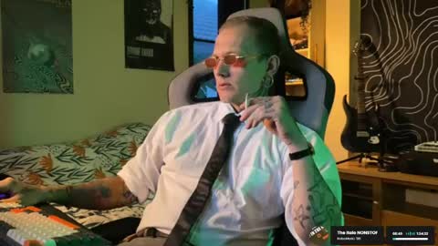 Snapshot of paul_razor chatting on 7, 6, 2026 Paul online show from 7, 6, 2026