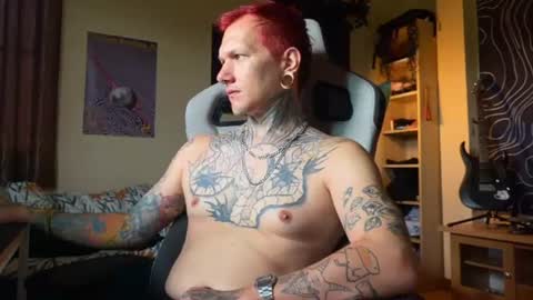 Snapshot of paul_razor chatting on 13, 6, 2026 Paul online show from 13, 6, 2026