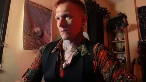 Snapshot of paul_razor chatting on 12, 7, 2026 Paul online show from 12, 7, 2026