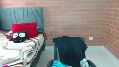 paula__117 online show from 18, 5, 2026