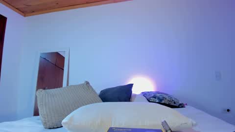 Paula perez - online show from 12, 1, 2025