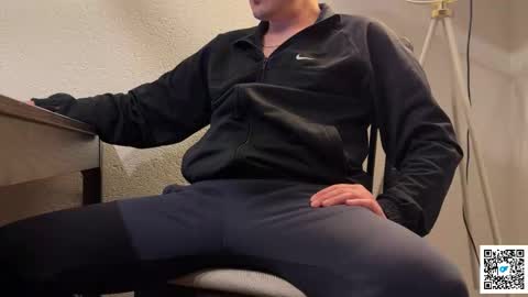 Snapshot of paulchen234xxx chatting on 7, 2, 2026 toni-paul online show from 7, 2, 2026