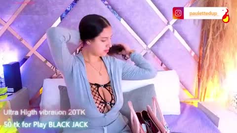 Snapshot of paulette_dupont_ chatting on 4, 6, 2026 paulette_dupont_ online show from 4, 6, 2026