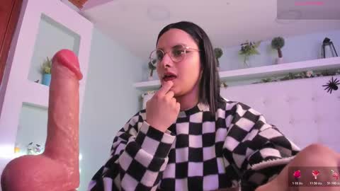 paulha_miller online show from 4, 11, 2025