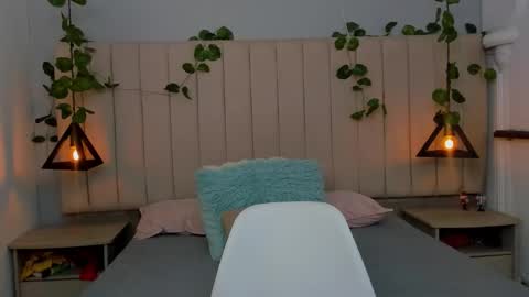 PAULINA  online show from 12, 1, 2026