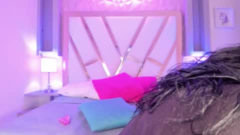   online show from 22, 10, 2025