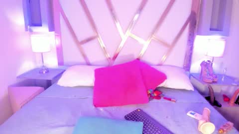   online show from 20, 11, 2025