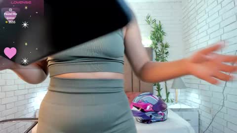 Paulina  online show from 5, 3, 2025