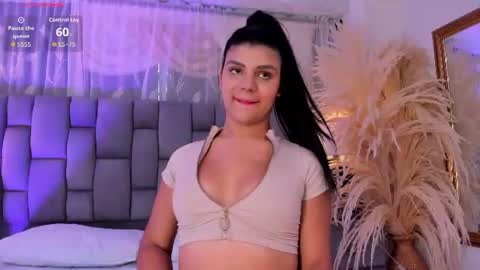 Paulina Belle online show from 22, 7, 2026
