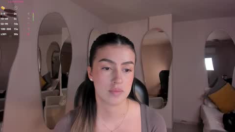 Snapshot of paulinasantosx chatting on 11, 9, 2025 Paulina Santos online show from 11, 9, 2025