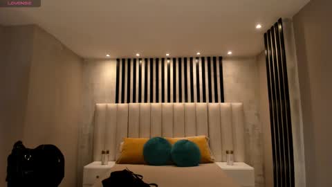 Paulina Santos  online show from 23, 2, 2026