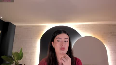 Paulina Santos  online show from 3, 6, 2026