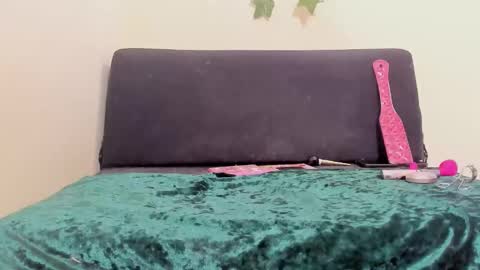 Snapshot of paulinches_love chatting on 2, 2, 2026 Paulinches online show from 2, 2, 2026