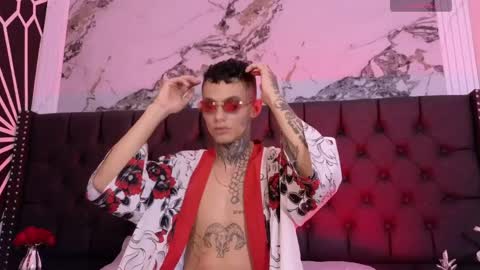 Paulo online show from 6, 4, 2026