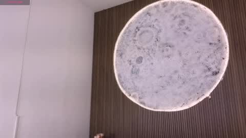 Paulo online show from 8, 4, 2026