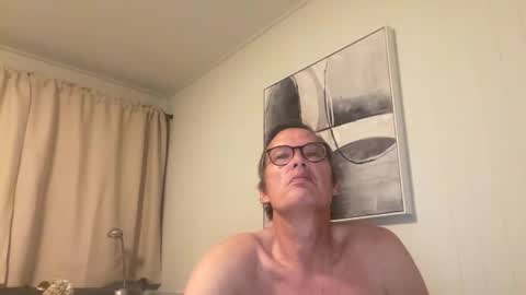 paulwill2377 online show from 2, 12, 2025