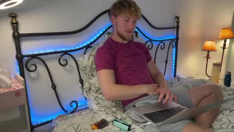 Snapshot of pavelrey chatting on 7, 5, 2026 Pavel online show from 7, 5, 2026