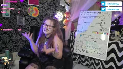 ArtsyHeartsyy online show from 21, 12, 2024