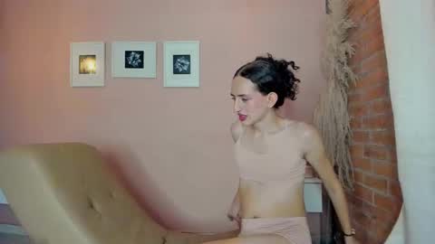 peach tyron online show from 5, 2, 2025