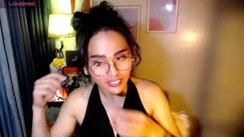 Snapshot of peakaboo_xx chatting on 17, 6, 2026 Angel Creamdensada online show from 17, 6, 2026