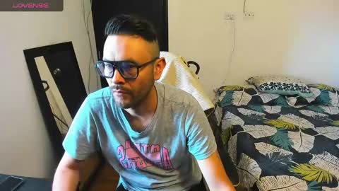 Tangerine Penaut online show from 3, 2, 2025