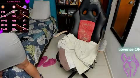 Tangerine Penaut online show from 18, 11, 2025