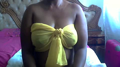 Snapshot of pearassmmm chatting on 27, 2, 2025 pearassmmm online show from 27, 2, 2025