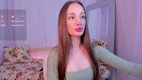 Snapshot of pearl_bloom chatting on 7, 2, 2026 Sex Leah online show from 7, 2, 2026