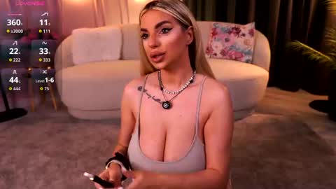 Snapshot of pearlplenty chatting on 17, 6, 2026 Pearl online show from 17, 6, 2026