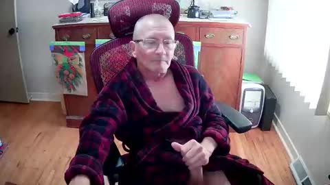 peepingmale online show from 27, 11, 2025