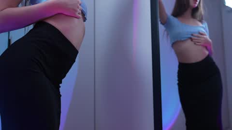 Snapshot of pelagy chatting on 14, 12, 2024 Pelagy Show time 2-10 pm Dubai time zone online show from 14, 12, 2024