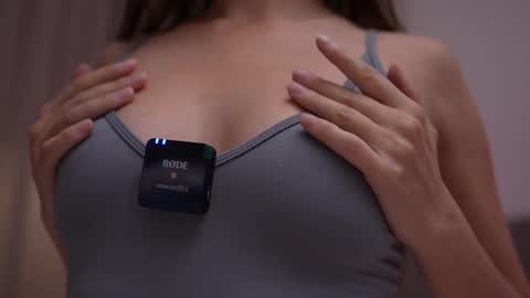 Snapshot of pelagy chatting on 29, 10, 2025 Pelagy Show time 2-10 pm Dubai time zone online show from 29, 10, 2025