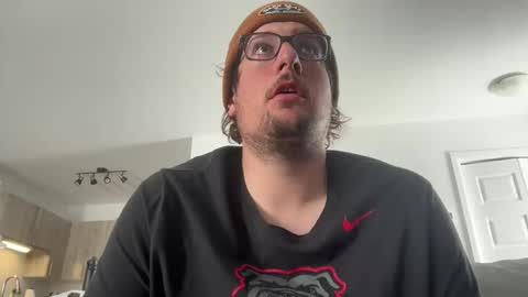 Snapshot of penisdansvulve chatting on 15, 3, 2026 randysavage online show from 15, 3, 2026