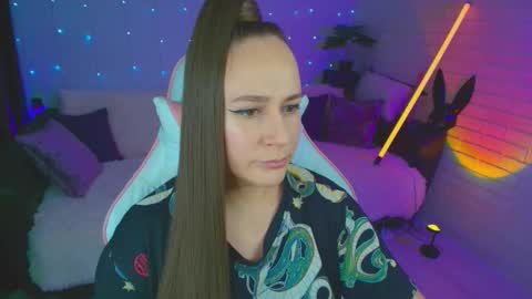 Dia  online show from 24, 9, 2025