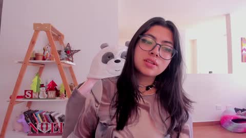 Sarah Ana Banana online show from 2, 1, 2025