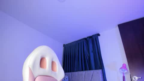 Perla online show from 20, 11, 2025