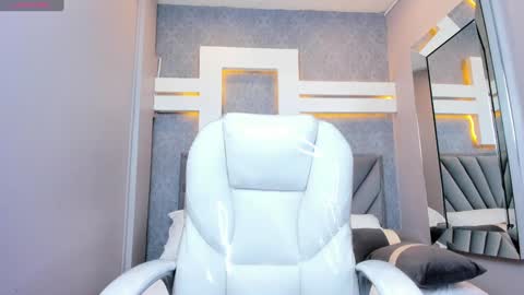 PERLA  online show from 19, 12, 2024