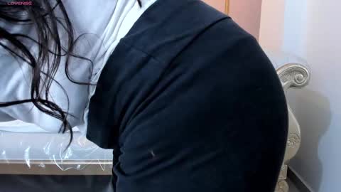 PerlaPreciosa online show from 5, 3, 2025