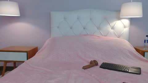 Persefone  online show from 16, 3, 2026