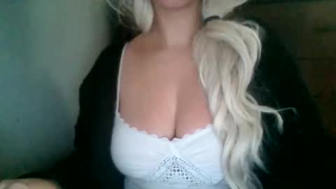 persephone12234 online show from 18, 11, 2025