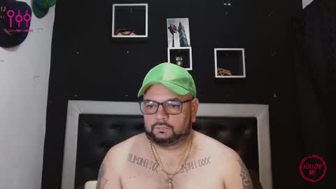 Snapshot of perverseveteranmanxxx chatting on 11, 3, 2025 Carlos online show from 11, 3, 2025