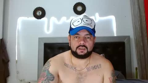 Snapshot of perverseveteranmanxxx chatting on 2, 10, 2025 Carlos online show from 2, 10, 2025