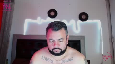 Snapshot of perverseveteranmanxxx chatting on 6, 10, 2025 Carlos online show from 6, 10, 2025