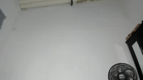 Snapshot of pervertt_mommy chatting on 4, 2, 2026 Alexandra online show from 4, 2, 2026