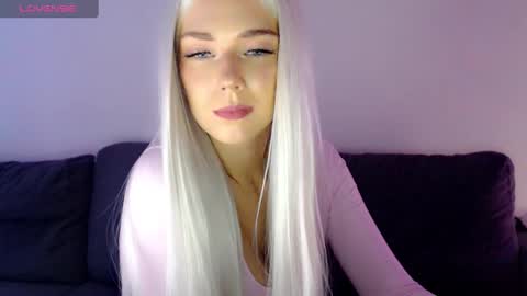 Isabella online show from 18, 12, 2024
