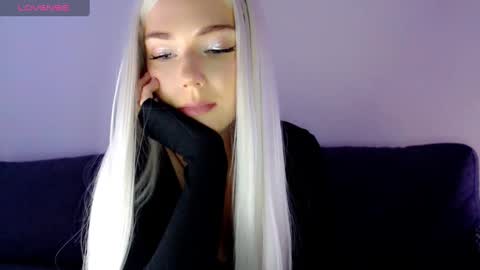 Isabella online show from 31, 12, 2024