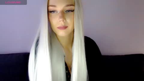 Isabella online show from 6, 1, 2025