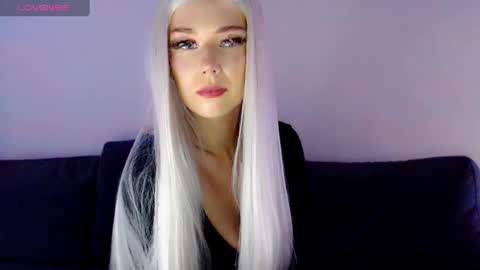 Isabella online show from 7, 1, 2025