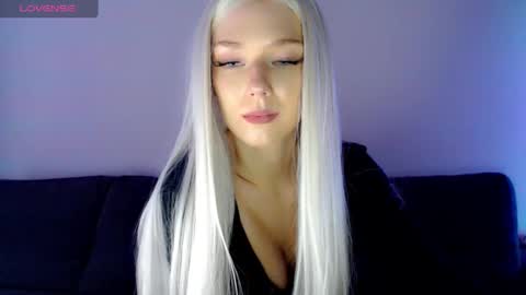Isabella online show from 21, 1, 2025